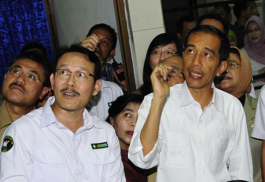 Jokowi bagikan 1,7 juta Kartu Jakarta Sehat