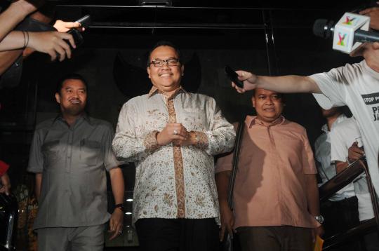 8 Jam KPK periksa Rusli Zainal terkait kasus suap PON Riau