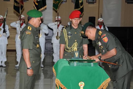 Kasad Moeldoko pimpin sertijab Letjen TNI Gatot Nurmantyo