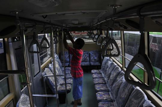 Bus Kopaja S602 Ragunan-Monas besok resmi mengaspal