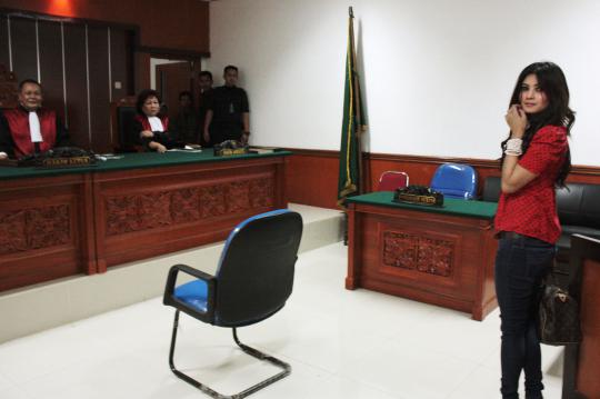 Novi Amalia dari waktu ke waktu