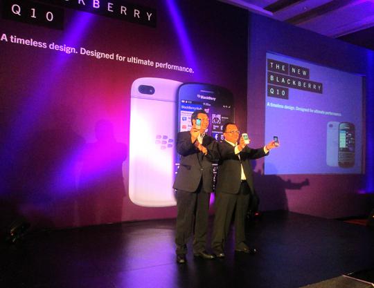 BlackBerry Q10 akhirnya resmi berkenalan dengan publik Indonesia