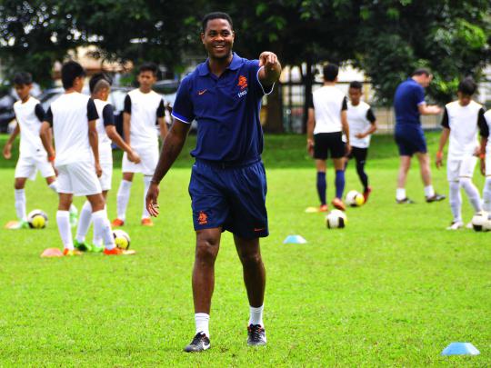 Aksi Louis Van Gaal, Ruud Gullit & Patrick Kluivert di Senayan