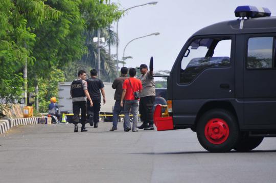 Temuan paket bom berisikan sampah gegerkan warga Depok