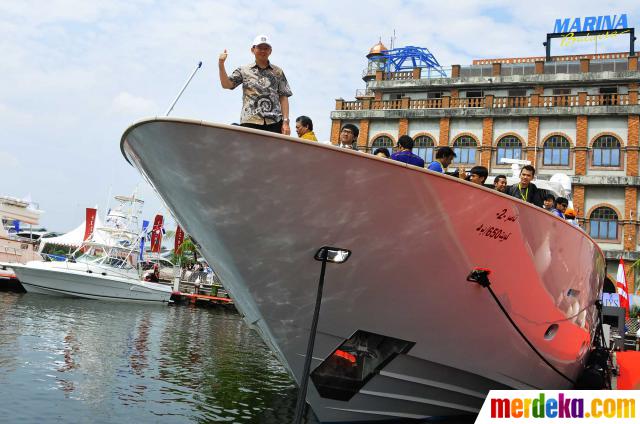 Foto 15 Kapal mewah kelas dunia berlabuh di Pelabuhan Foto 15 Kapal mewah kelas dunia berlabuh di Pelabuhan