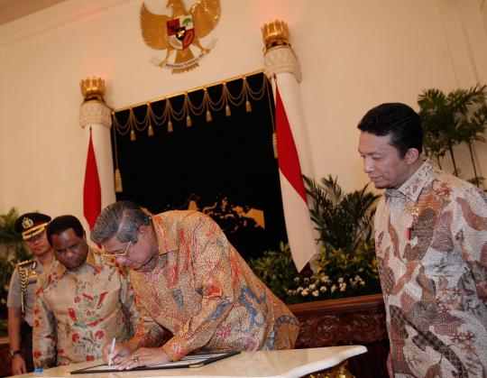 SBY terima buku 'Status Lingkungan Hidup'