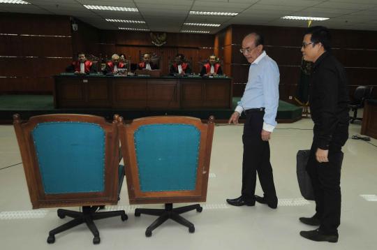 Terdakwa suap daging, Arya dan Juard dituntut 4,5 tahun bui