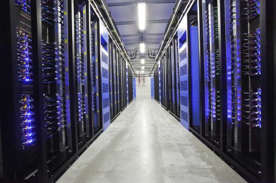 Menengok server facebook yang layani 1,1 miliar akun di dunia