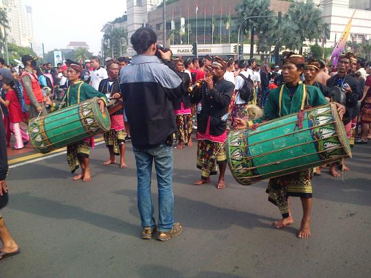 Kemeriahan parade budaya Lombok-Sumbawa di Bundaran HI