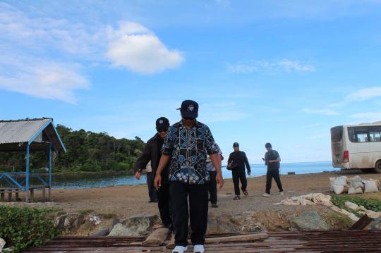 Pegawai pajak Batulicin, seberangi laut sambangi Wajib Pajak