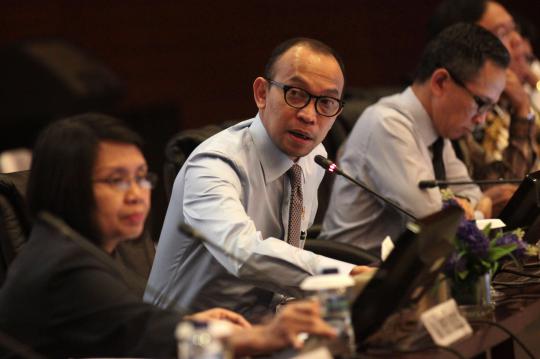 Menteri Keuangan Chatib Basri umumkan APBN-P 2013