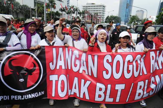 Ratusan kader PDIP gelar long march tolak kenaikan BBM