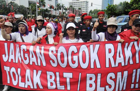 Ratusan kader PDIP gelar long march tolak kenaikan BBM