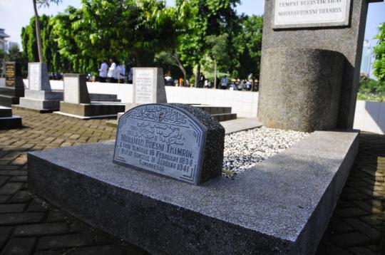 Ziarah ke makam MH Thamrin, Jokowi kaget piala Bung Karno hilang
