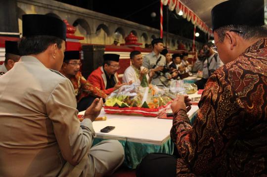 Tumpeng sepanjang 2 Km warnai Haul Bung Karno