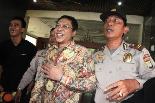 Jalani sidang, Ahmad Fathanah banyak tertawa