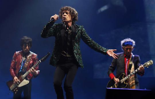 Aksi 50 tahun The Rolling Stones hipnotis ratusan ribu penonton
