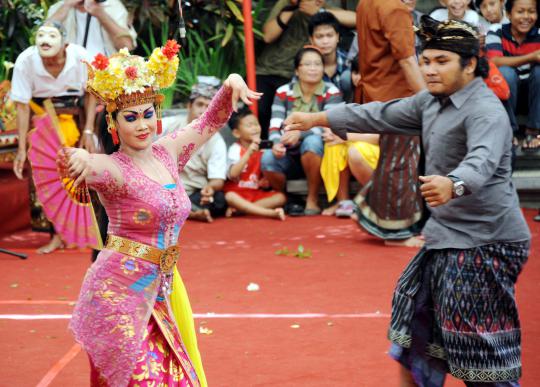 Mengenal Joged Bumbung, tarian tradisional pemikat kaum pria