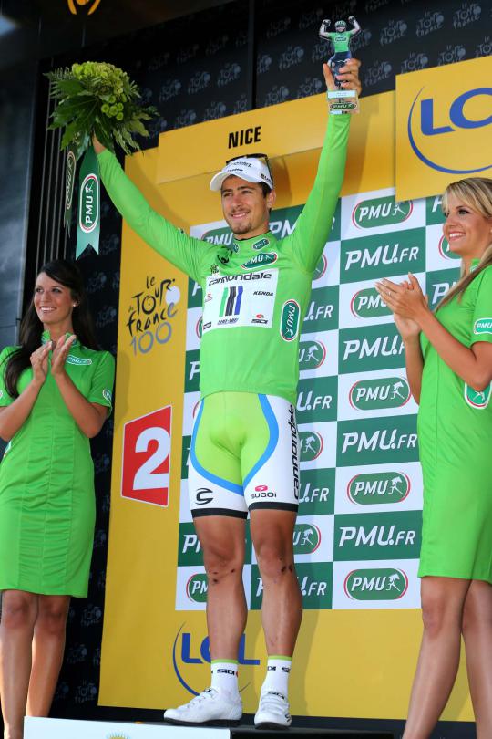 Cantiknya para gadis podium di Tour de France