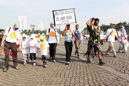 Kopral Subagyo tuntaskan misi keliling Monas