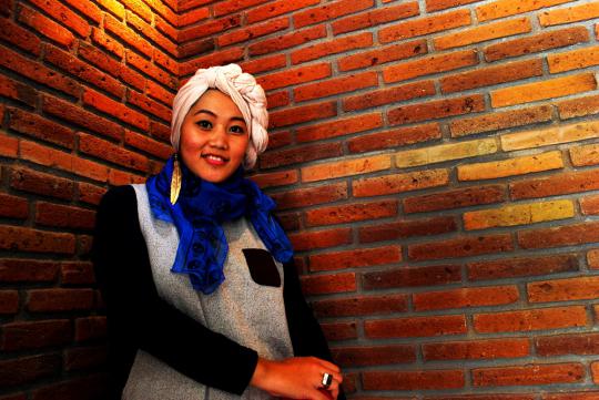 Tampil kasual dan tomboy dengan hijab masa kini