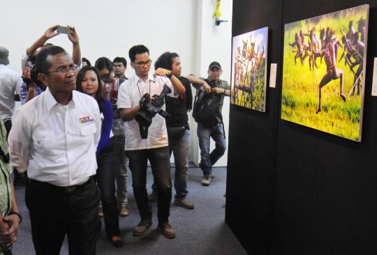 Dahlan Iskan & Tifatul Sembiring hadiri pameran foto jurnalistik