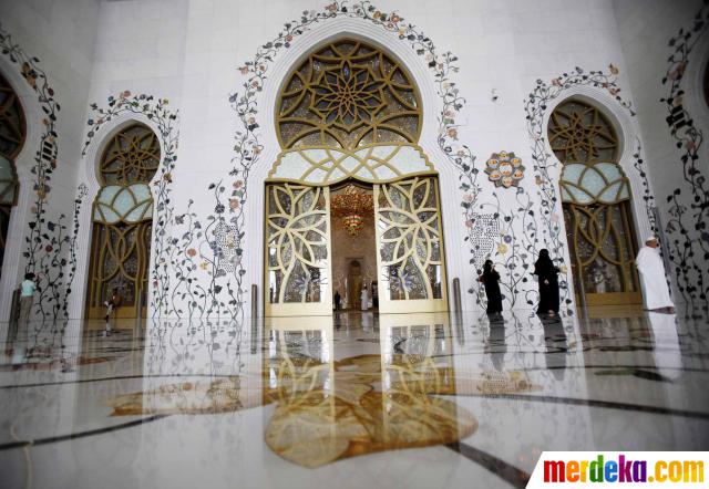 Foto Mengintip kemegahan Masjid  Sheikh Zayed berbiaya Rp 