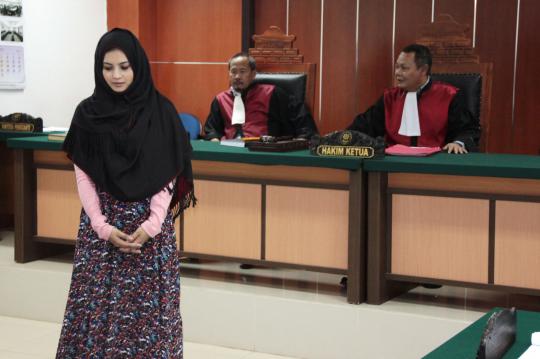 Novi Amalia dari sidang ke sidang