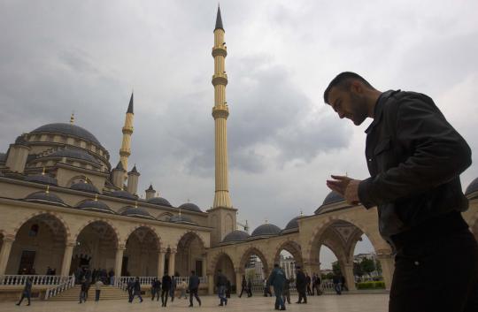 Masjid Akhmad Kadyrov di Grozny, kebanggaan Muslim Chechnya