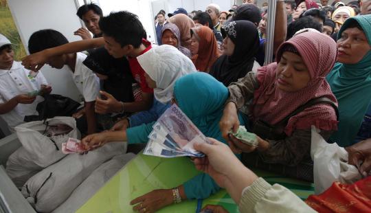 Hari terakhir, warga serbu pasar murah Ramadan Fair Monas