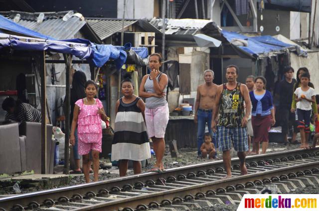 Foto : Nestapa kehidupan warga di pinggir rel Jakarta 