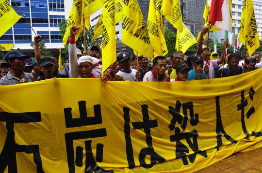 Tolak PLTU, warga Batang demo di Kedubes Jepang