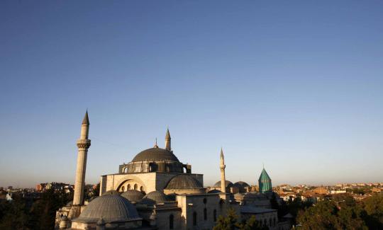 Menengok makam Jalaludin Rumi di Turki