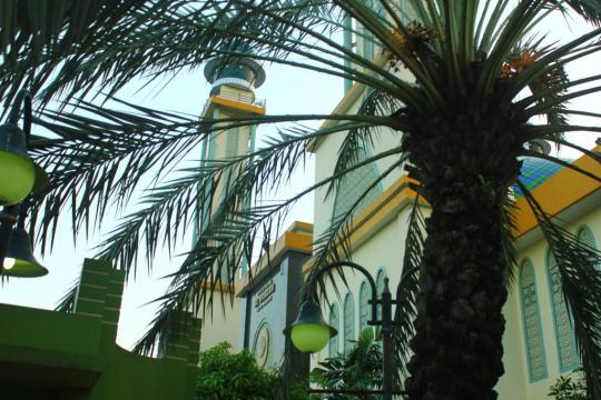 Berkah Ramadan, pohon kurma di Masjid Al Barkah Bekasi panen