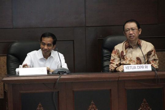 Jokowi dan Marzuki Alie mengisi kuliah Sespimti Polri