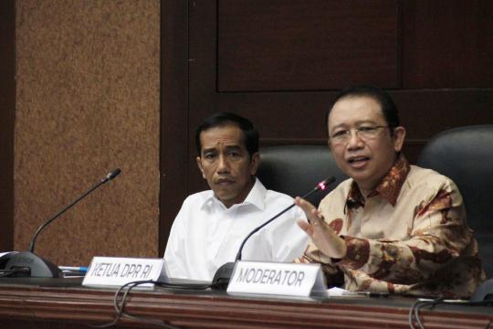 Jokowi dan Marzuki Alie mengisi kuliah Sespimti Polri