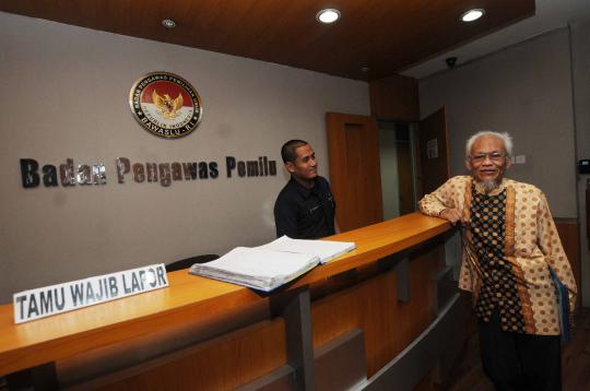 Politisi Yusuf Supendi serahkan DCS PKS ke Bawaslu