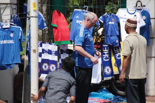 Pernak-pernik Chelsea banjiri Senayan