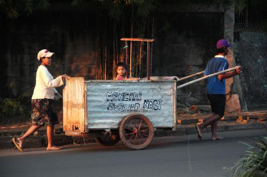 Kisah 'Manusia Gerobak' yang mendambakan rezeki di bulan Ramadan