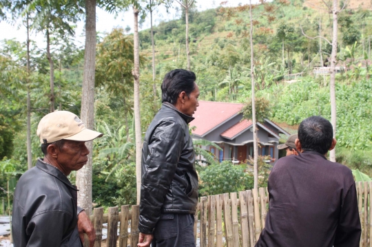 Misteri rumah megah di tengah bukit milik dukun jagal Muhyaro