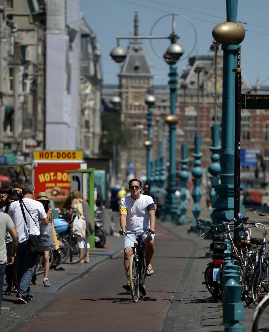 Amsterdam, ibu kota sepeda di dunia