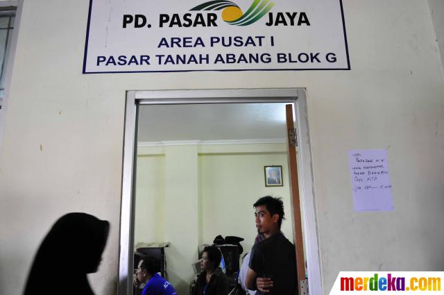 Foto 400 PKL daftar untuk menempati kios Blok G  Tanah  