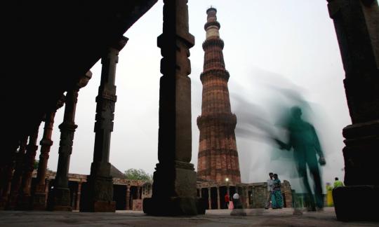 Qutub Minar, menara tertinggi di India berusia 1.000 tahun