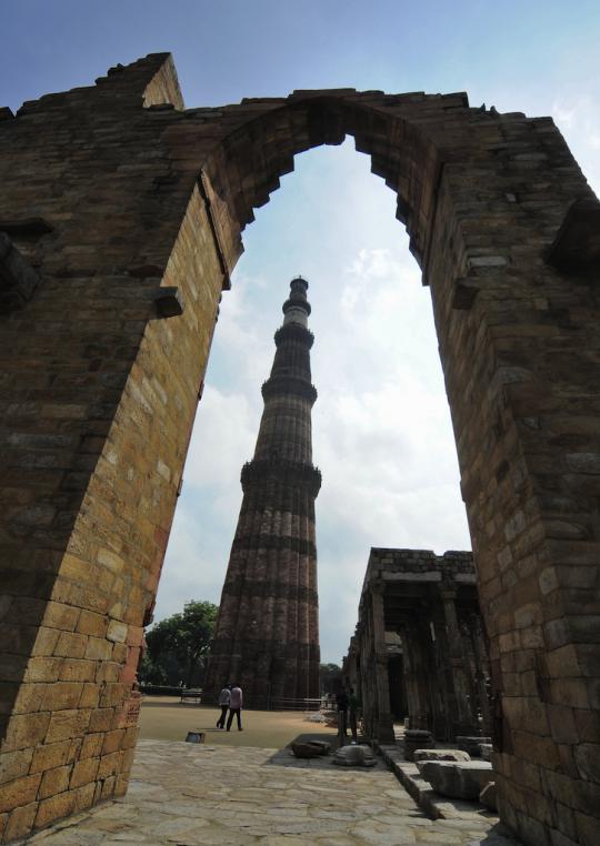 Qutub Minar, menara tertinggi di India berusia 1.000 tahun