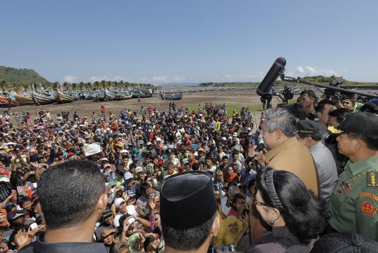 SBY blusukan ke desa nelayan di Jember