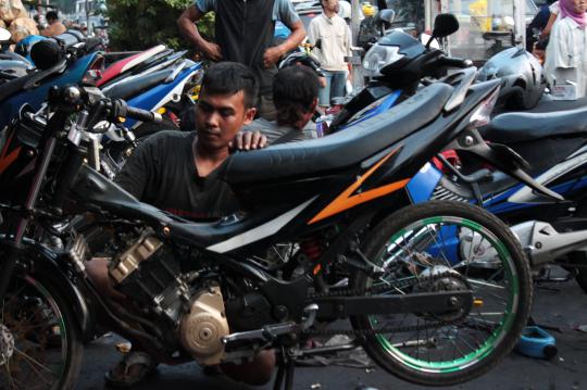 Jelang mudik, bengkel sepeda motor kebanjiran pelanggan