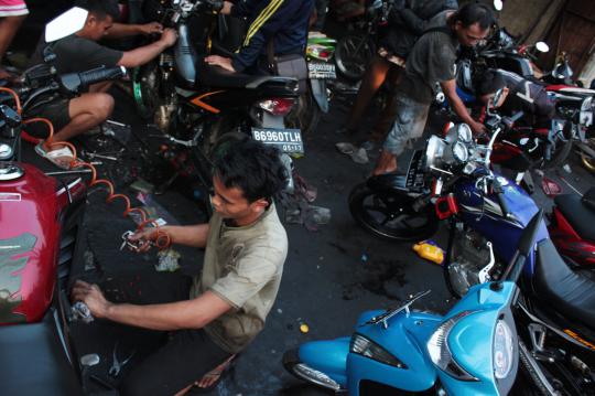 Jelang mudik, bengkel sepeda motor kebanjiran pelanggan