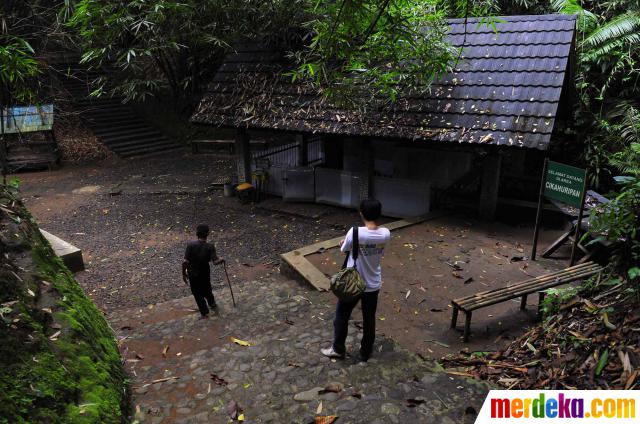 peristiwa penting kerajaan kutai Foto Menjelajahi sejarah Kerajaan Pajajaran dari Situs 