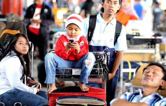 Dipadati ribuan orang, Bandara Soekarno-Hatta mirip terminal bus