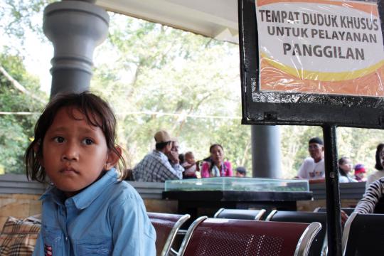 Puluhan anak nangis, lepas dari pantauan orang tua di Ragunan